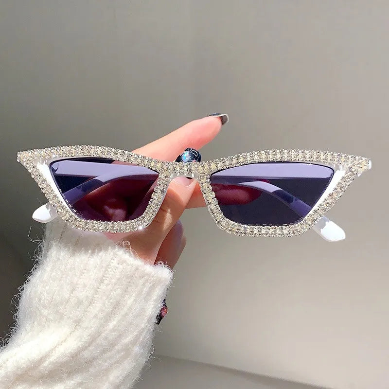 KLASSNUM Luxury Cat Eye Sunglasses Women Men Fashion Diamond Triangle Brand Designer Glitter Sun Glasses UV400 Shades Eyeglasses
