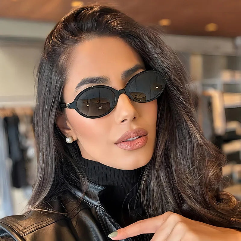 Trendy Small Retro Oval Women Sunglasses Vintage Round Steampunk Women's Sunglasses Shades Fashion Ladies Shades Oculos UV400