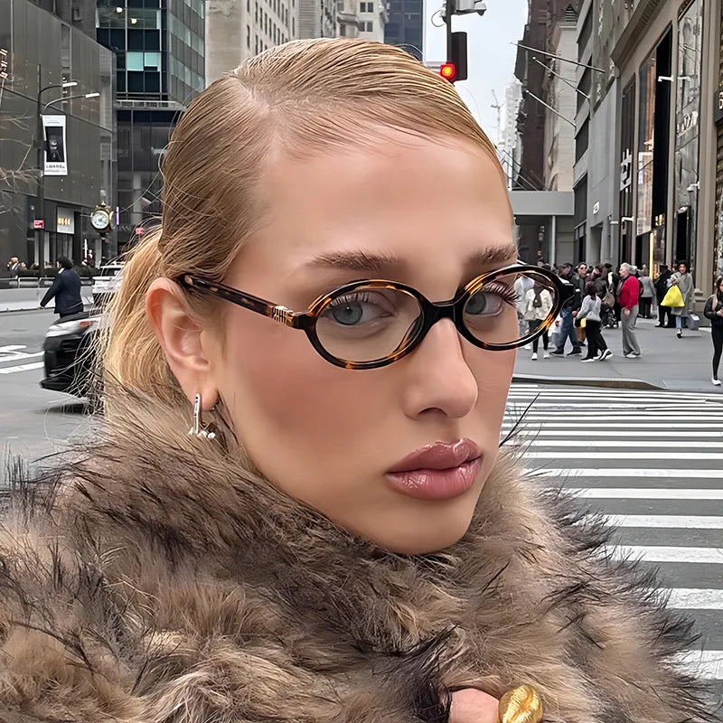 Trendy Small Retro Oval Women Sunglasses Vintage Round Steampunk Women's Sunglasses Shades Fashion Ladies Shades Oculos UV400