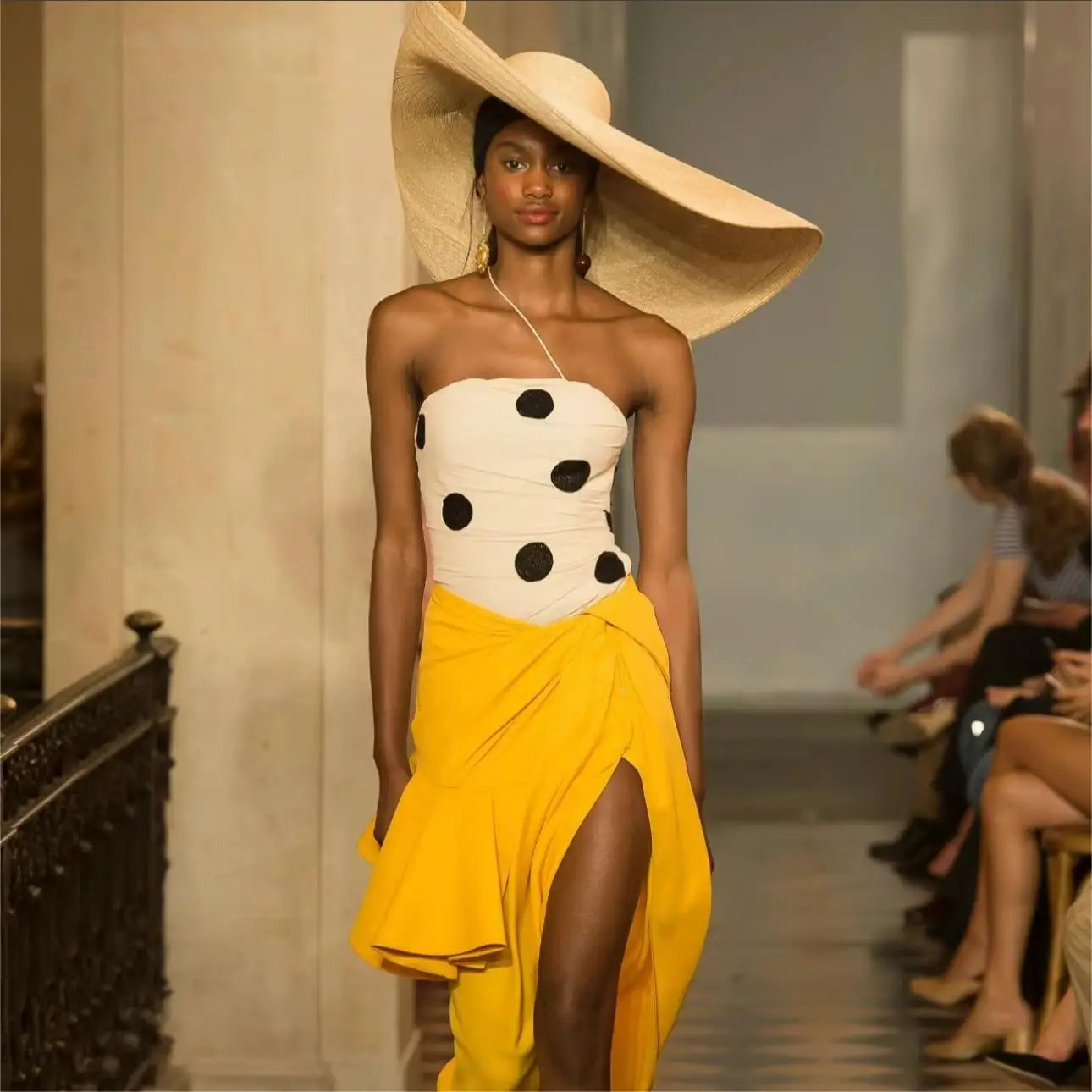 70cm Oversized Wide Brim Sun Hat Travel Large UV Protection Beach Straw Hats Women's Summer Floppy Foldable Chapeaux Wholesale