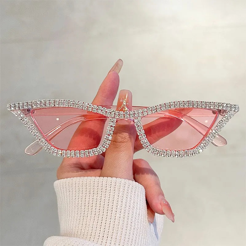 KLASSNUM Luxury Cat Eye Sunglasses Women Men Fashion Diamond Triangle Brand Designer Glitter Sun Glasses UV400 Shades Eyeglasses