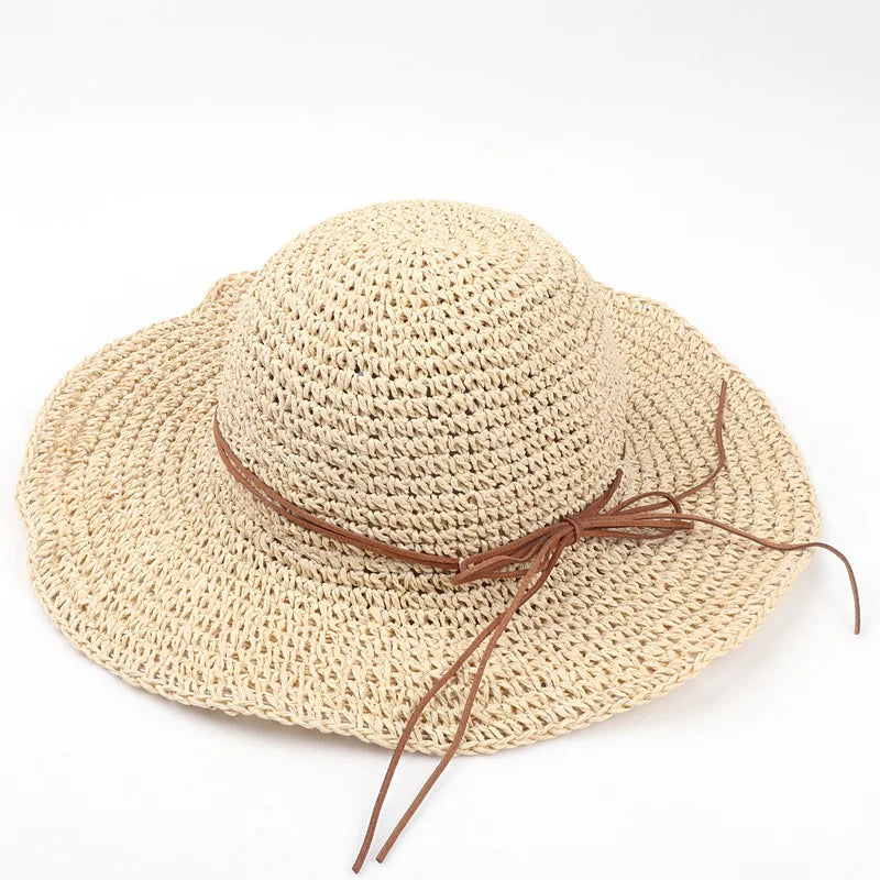 Women's summer beach hat with UV protection and sun protection, woven with large cloth and grass for sun protection
