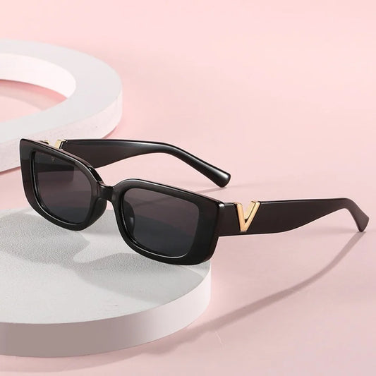 Retro Rectangle Sunglasses Women/Men Unisex with Fashion V-shaped Foots Outdoor Sunshade