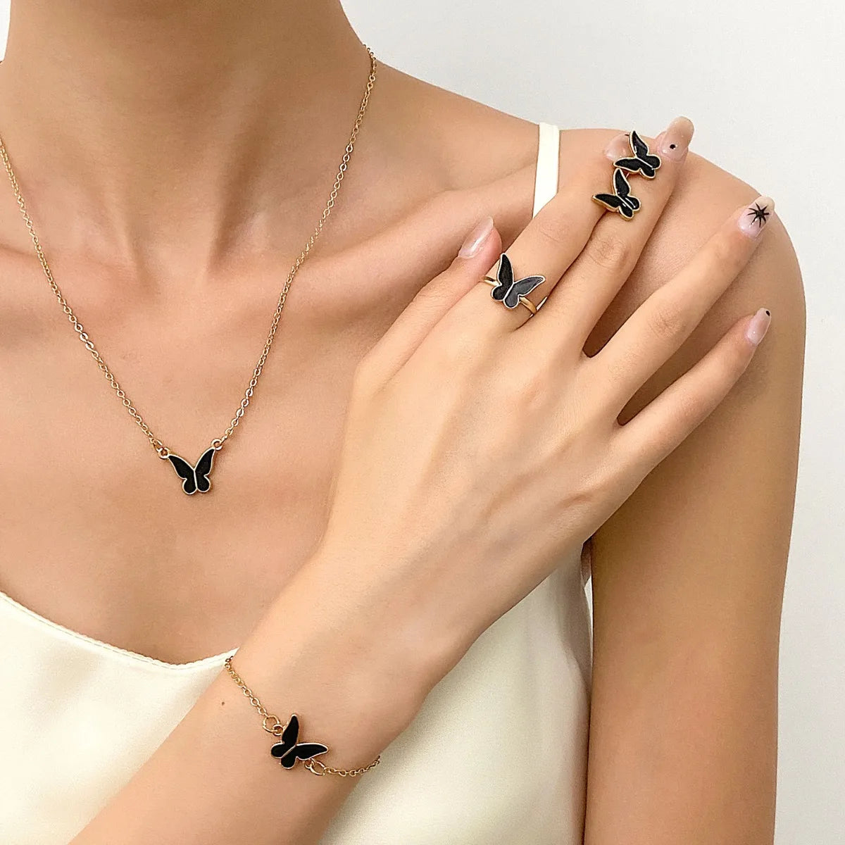5 Pieces Gold Color Lady Enamel Butterfly Pendant Fashion Accessories Simple Necklace Bracelet Ring Earrings Party Jewelry Set