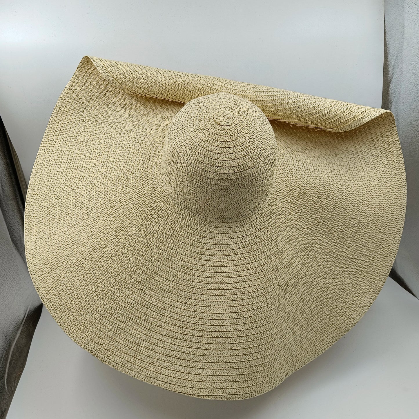 White punk straw hat 25cm large brim hat wholesale sun hat ultra-thin breathable summer sun hat straw hat travel men and women