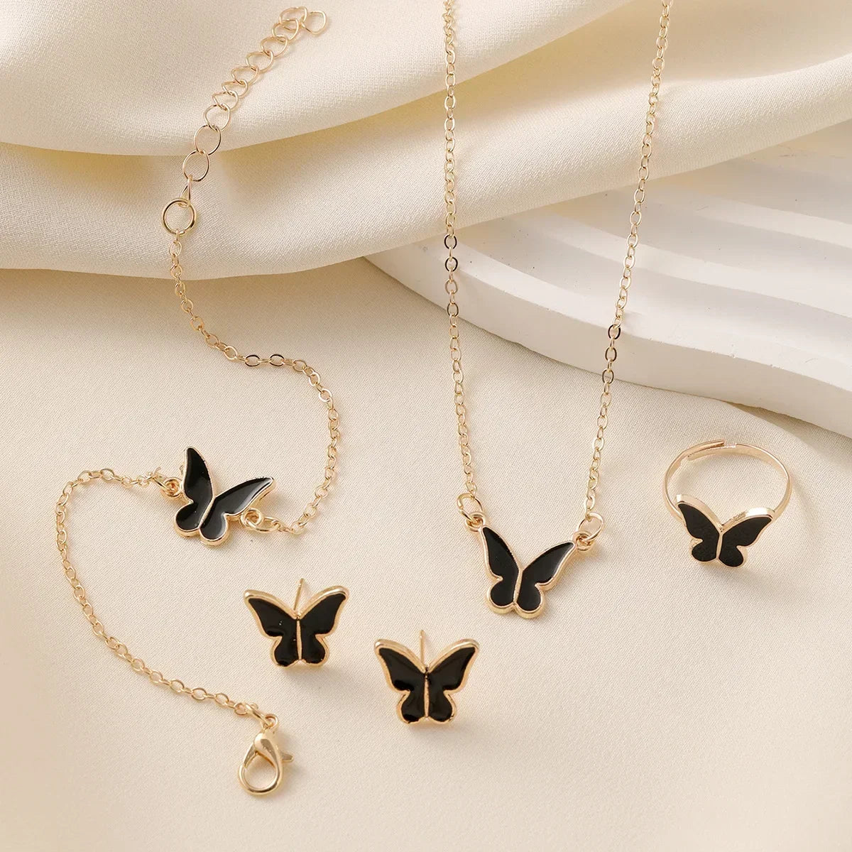 5 Pieces Gold Color Lady Enamel Butterfly Pendant Fashion Accessories Simple Necklace Bracelet Ring Earrings Party Jewelry Set